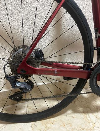 Bicicleta de carretera roja