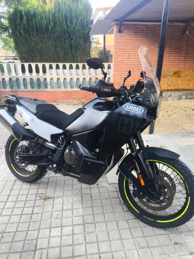 Husqvarna Norden solo 5000km!!!