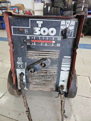 Maquina de soldar por electrodos