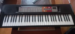 Teclado Yamaha F50