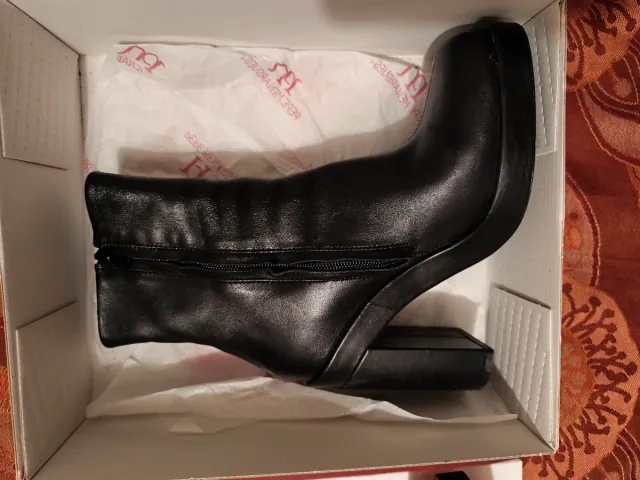 Botas cuero, media caña, 38