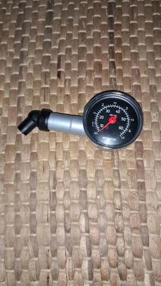 Manómetro para neumáticos