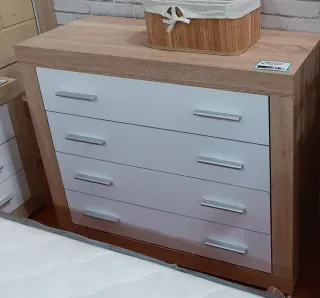 Cómoda 4 cajones nueva