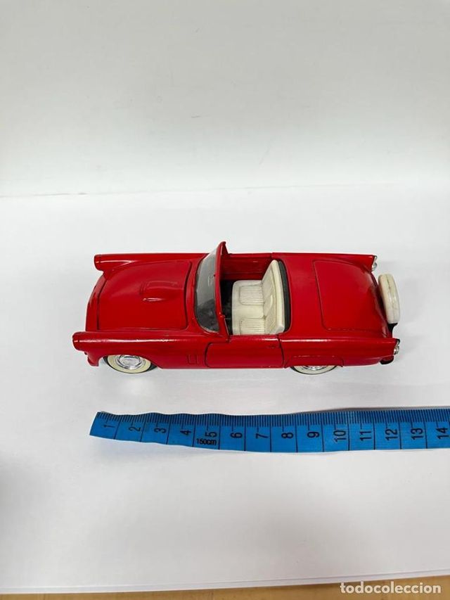 Ford Thunderbird 1957 Convertible 1:32