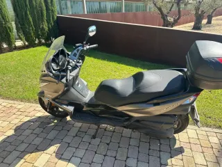 Kawasaki J300 Scooter
