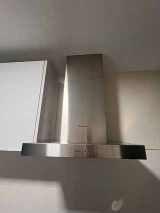 Campana extractora Candy con muy poco uso