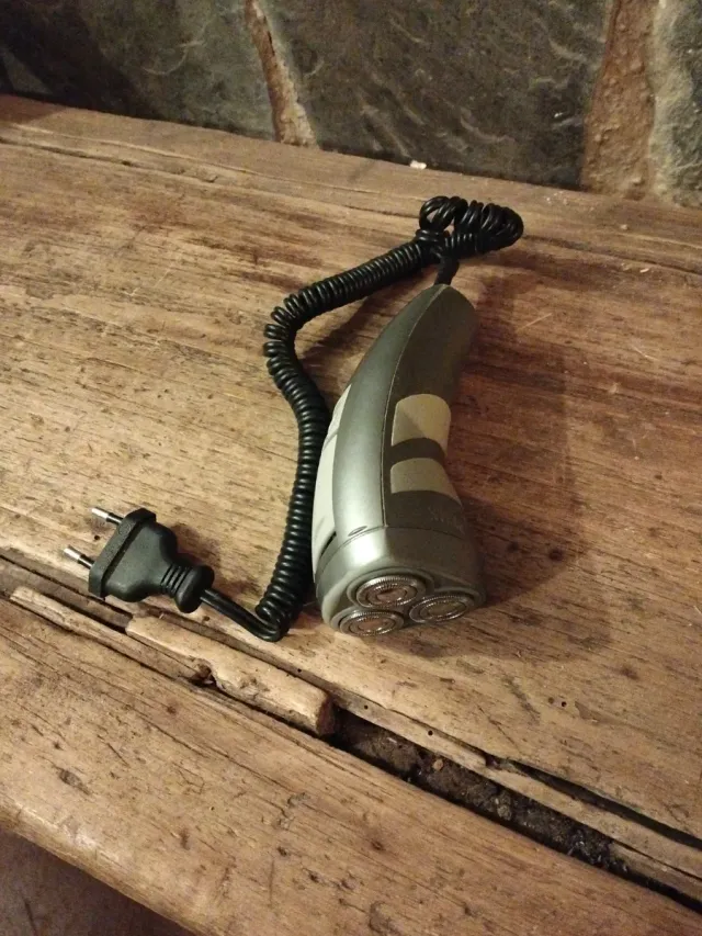 Maquinilla de afeitar eléctrica