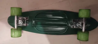 Monopatín Camuflaje Verde Nuevo