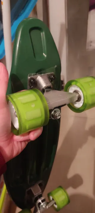 Monopatín Camuflaje Verde Nuevo