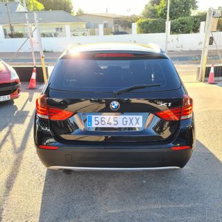 BMW X1 sDrive 18dA AUTOMÁTICO
