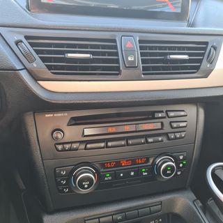 BMW X1 sDrive 18dA AUTOMÁTICO