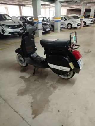Venta Vespa clásica o cambio por Scoter o Naked A2