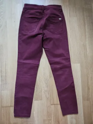 Pantalones Massimo Dutti granate Talla 36