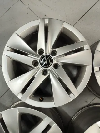 4 Llantas VW Originales 16 5 Tornillos ET46