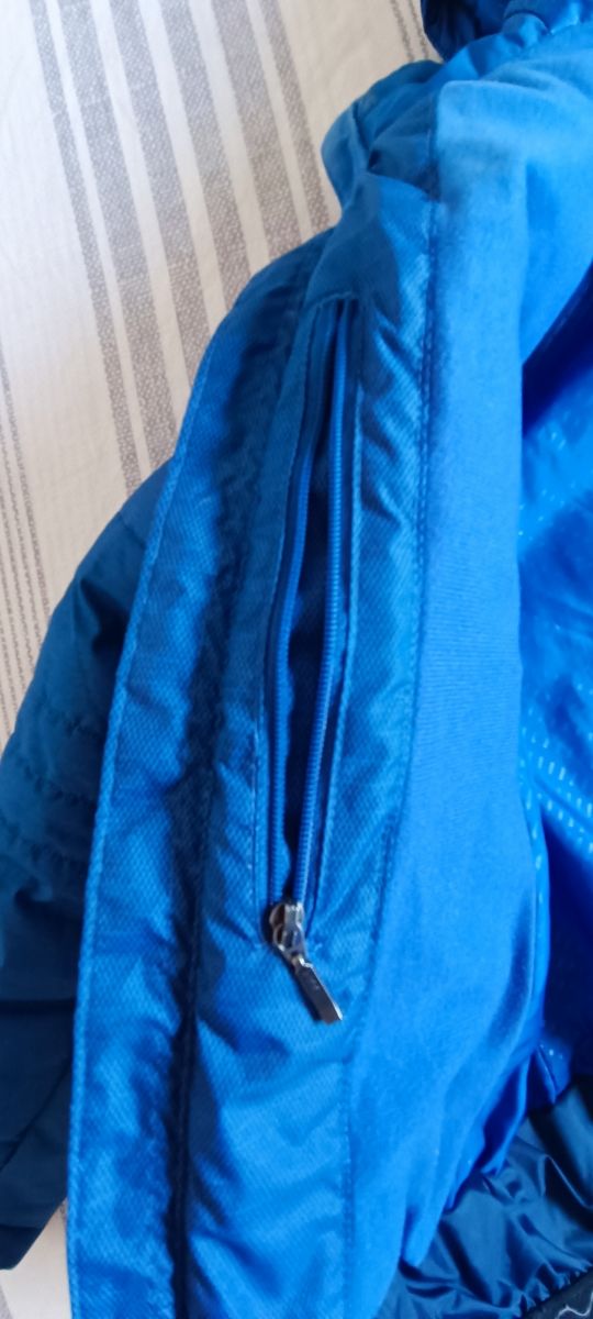 Chaqueta de nieve azul para niño talla 12