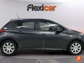 Peugeot 208 5P ALLURE 1.2L PureTech 60KW (82CV)