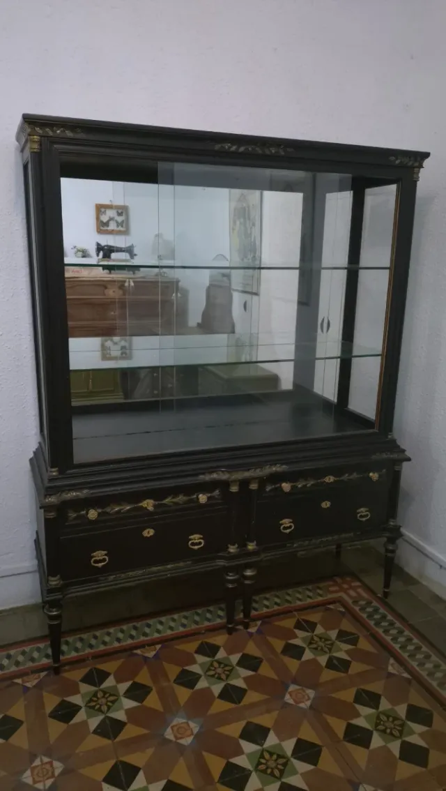 Armário Vidro Vintage Preto e Dourado