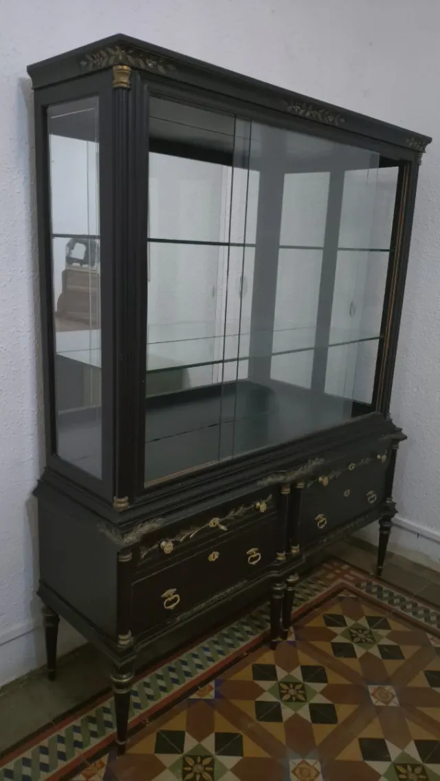 Armário Vidro Vintage Preto e Dourado