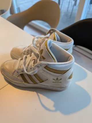 Scarpe Adidas Alte Bianche Oro