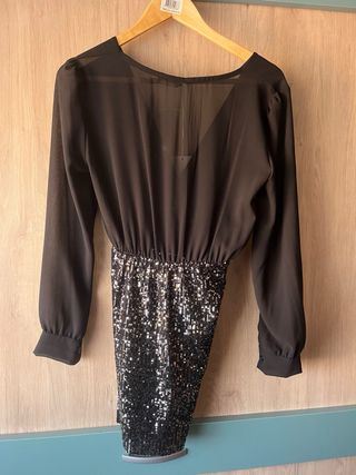 Vestido fiesta lentejuelas negro y plata