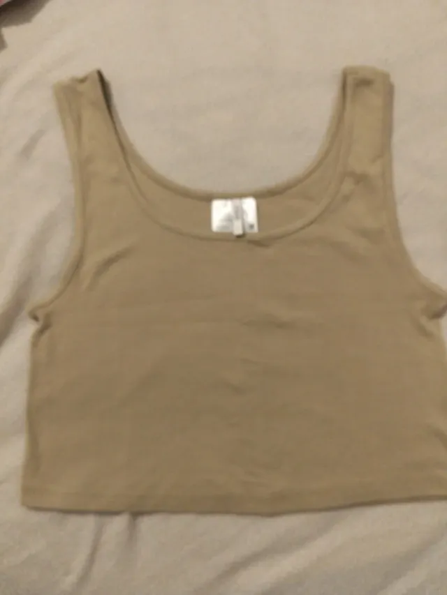 Top tirantes beige talla L de la marca Only.