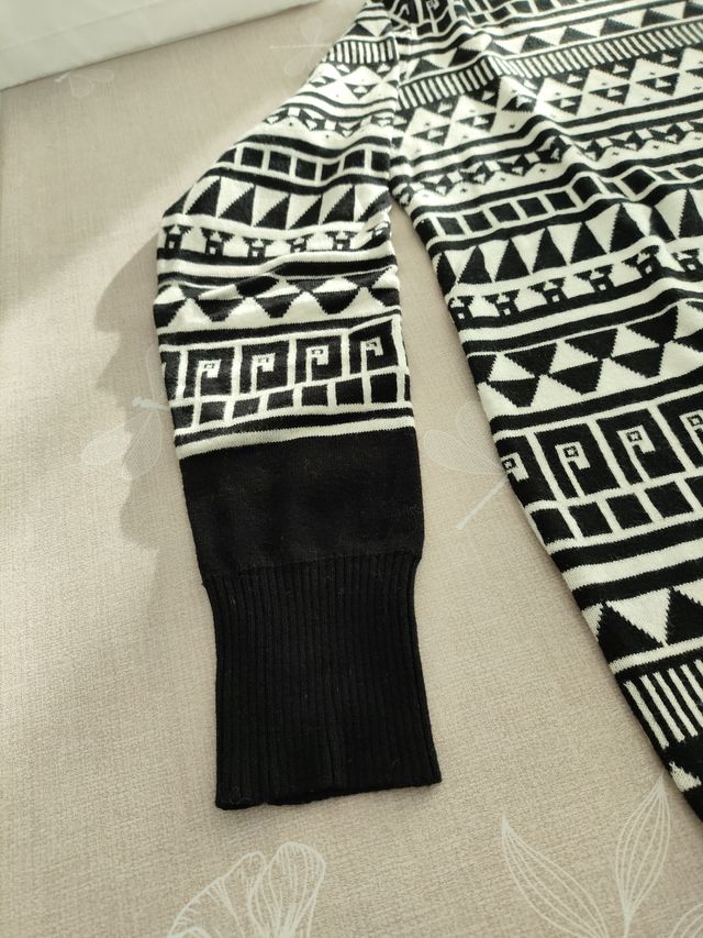 Jersey estampado geométrico