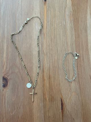 Cadena y pulsera dorada S.steel