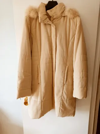 Chaqueta acolchada beige mujer