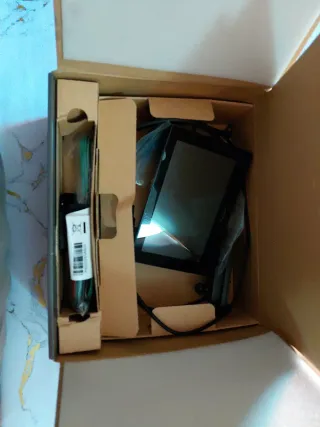 Parrot ASTEROID Tablet GPS Bluetooth