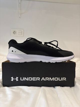 Zapatillas Running Under Armour Negras Talla 45
