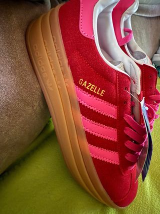 Adidas Gazelle Rojas y Rosas