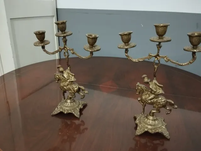 Pareja Candelabros Bronce Jinetes