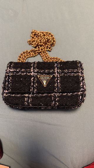 Bolso Guess Tweed Negro y Rosa Cadena Dorada