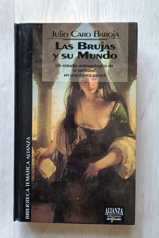 -> Las brujas y su mundo