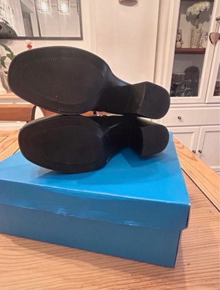 Botas Mustang tacón plataforma negras