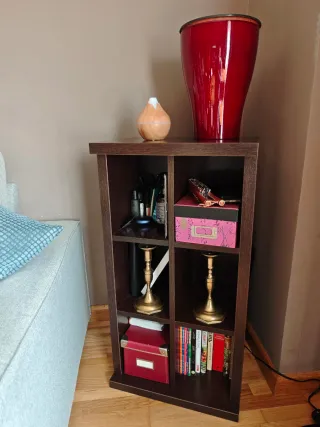 Mueble salón, mesa, sillas y mueble auxiliar.