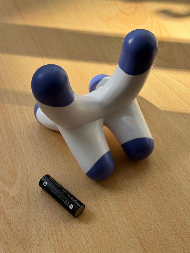 Masajeador cuello azul y blanco