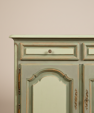 Aparador vintage de estilo provenzal