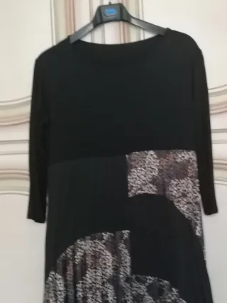 Vestito lungo nero con inserti