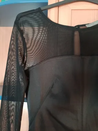 Vestido fiesta negro manga transparente