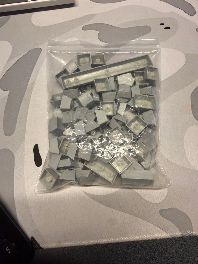 Tasti tastiera meccanica grigi