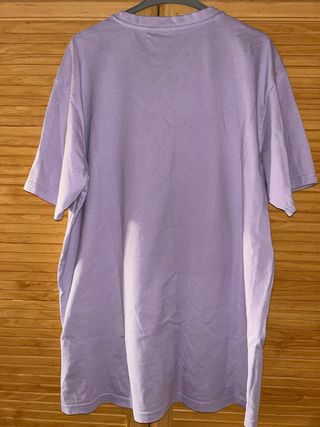 Camiseta Pull&Bear Edición Especial Morada