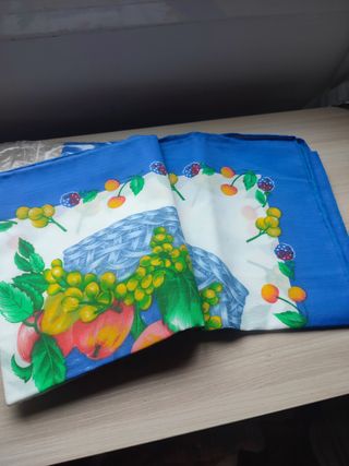 Mantel FRUTAS 150x150 (Portugal) – polialgodón
