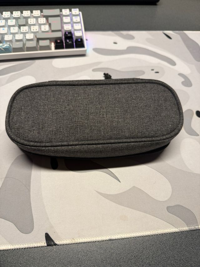 Astuccio Eastpak grigio