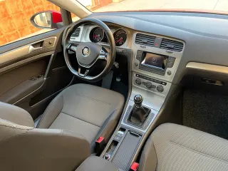Volkswagen Golf Gasolina 105CV Manual 2014