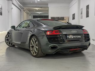 AUDI R8 4.2 FSI V8 quattro R tronic (Diseño V10)