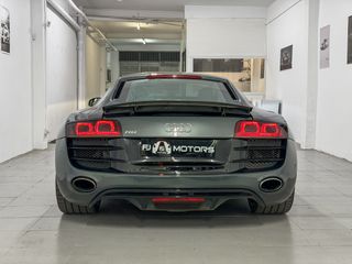 AUDI R8 4.2 FSI V8 quattro R tronic (Diseño V10)