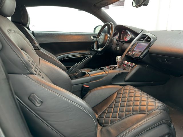 AUDI R8 4.2 FSI V8 quattro R tronic (Diseño V10)