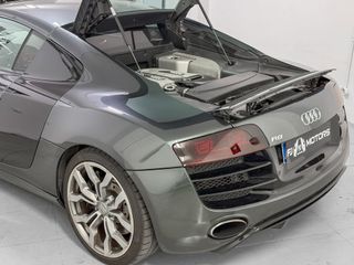 AUDI R8 4.2 FSI V8 quattro R tronic (Diseño V10)