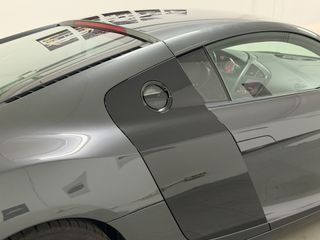 AUDI R8 4.2 FSI V8 quattro R tronic (Diseño V10)